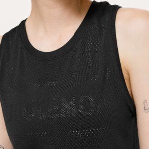 Lululemon Breeze By Muscle Crop Tank in Black, Size 4